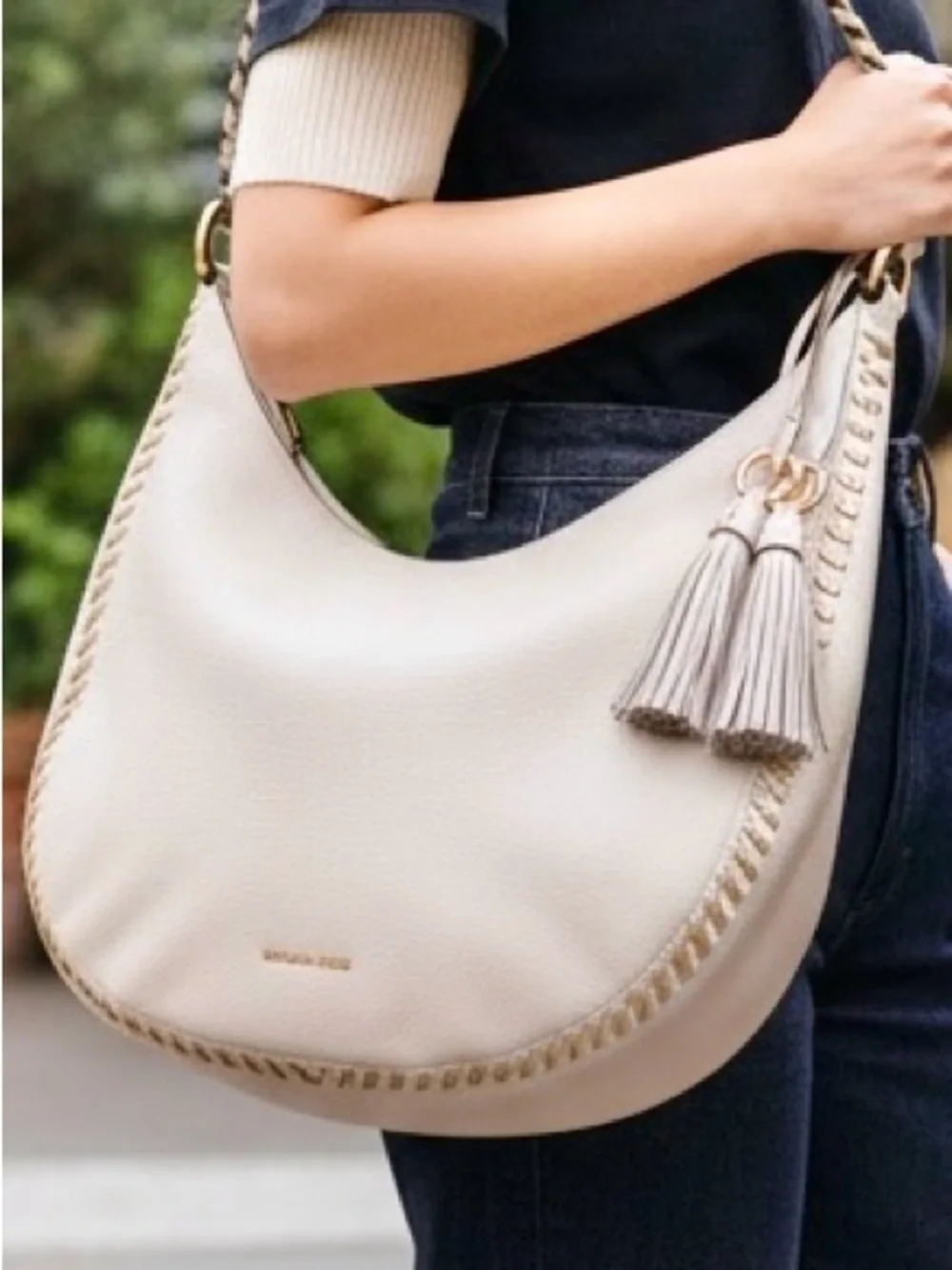 Michael Kors Lauryn Large Pebbled Leather Hobo Shoulder Bag Ivory Cream Tassel
